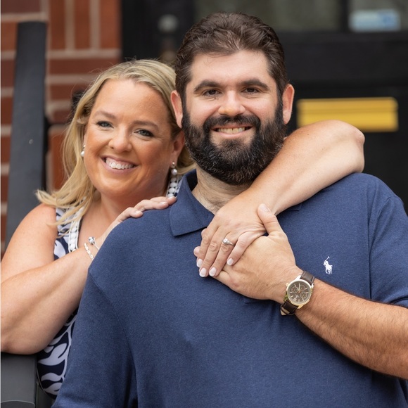 Meet your Posher, Traci - Picture 1 of 3